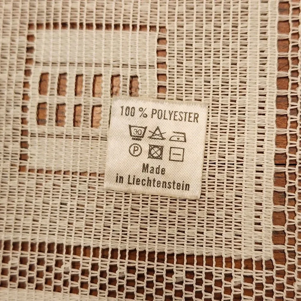NWT Liechtenstein Polyester Lace White Placemats 13 X 9 in Colonial House